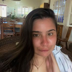 Pamela, Família em Queimados