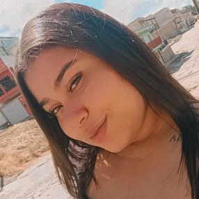 Camila, Babá em Três Corações