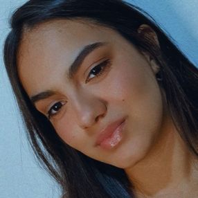 Maria, Babá em Unaí