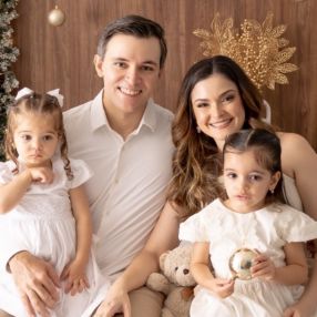 Amanda Holanda, Família em Fortaleza