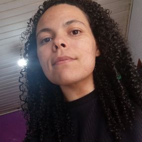 Larissa, Babá em Vargem Grande Paulista
