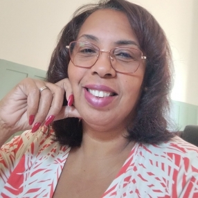 Claudia, Babá em Ouro Fino