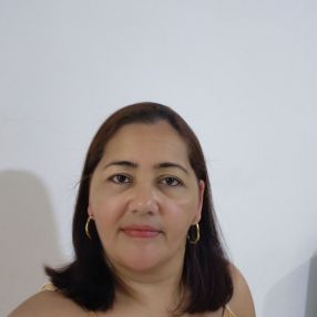 LUCIANA, Babá em Itanhaém