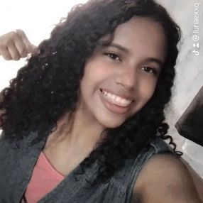 Isabelle, Babá em Três Rios