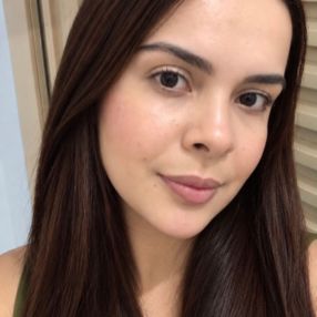 Larissa, Babá em Goiânia