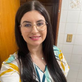 Suellen, Babá em Limeira
