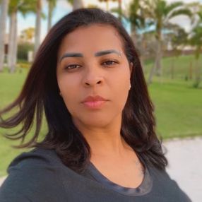 Karina, Babá em Campinas