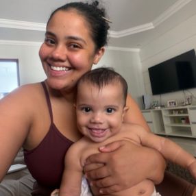 Tassia, Família em Lauro de Freitas