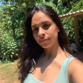 Jenifer, Babá em Paraíba do Sul