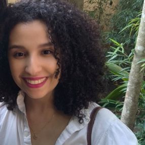 Sabrina, Babá em Diadema