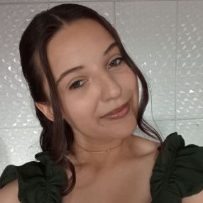 Luana, Babá em Rio Negrinho