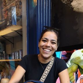 Thalita, Babá em Bom Jesus dos Perdões