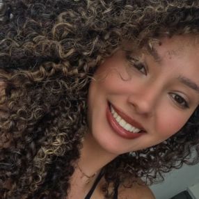 Leticia, Babá em Itu