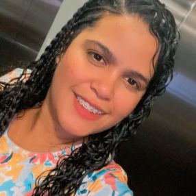 Bianca Oliveira de, Babá em Abreu e Lima