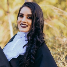 Cristina, Babá em Portão