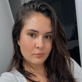 Lorena, Babá em São Sebastião