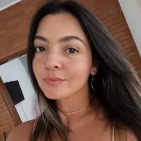 Geisiane, Babysitter in Seropédica