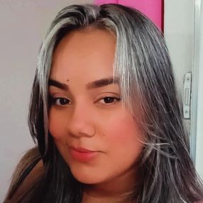 Roberta, Babá em Fundão