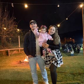 Emily, Família em Louveira