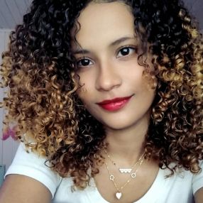 Liliane, Babá em Paço do Lumiar