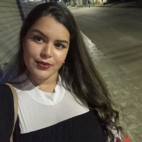 Lorrane, Babá em Barra do Choça