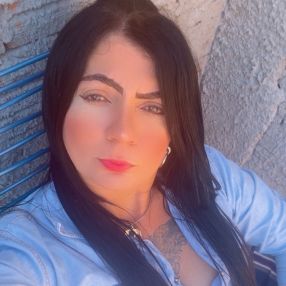 Mayra, Babá em Pitangueiras