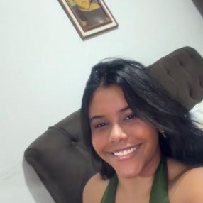 Lorenna, Babá em Ubá