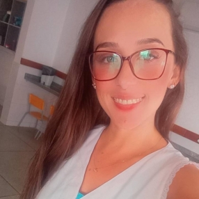 Camila, Babá em Tijucas