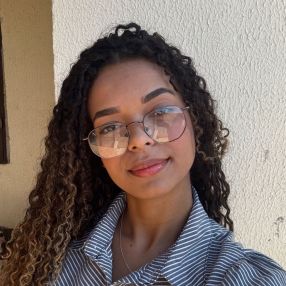 Vitória, Babá em Resende