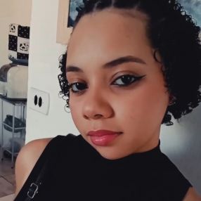Pâmela, Babá em Limoeiro