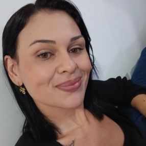 Bruna, Babá em Pindamonhangaba