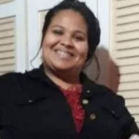 Fabiola de Oliveira, Babysitter in Biguaçu