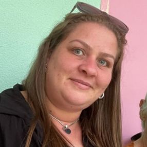 EVELY, Babysitter in União da Vitória