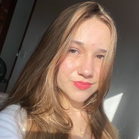 Rebeca, Babá em Rio das Pedras