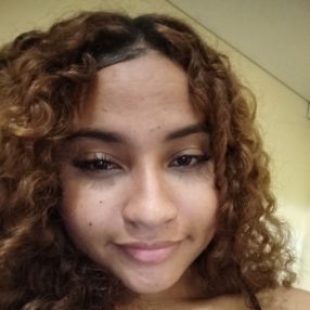 Alexandra, Babá em Venda Nova do Imigrante