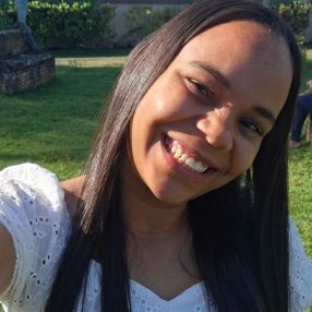 Adenile, Babysitter in Porto Seguro