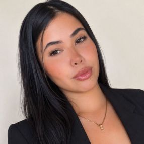 Laura, Babá em São Luís