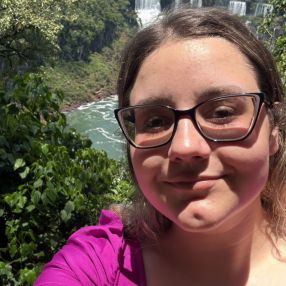 Leticia, Babá em São Miguel do Iguaçu