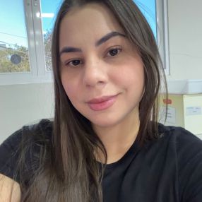 Vanessa, Babá em Montes Claros
