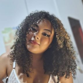 Claudia, Babá em Santa Inês