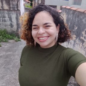 Juliana, Babá em Joanópolis