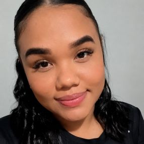 Nicole, Babá em Ribeirão Preto