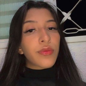Letícia, Babá em Alexânia