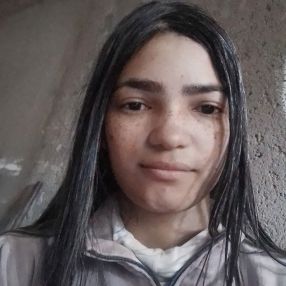 Flavia, Babysitter in Embu das Artes