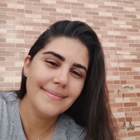 Andréia, Babá em Embu-Guaçu