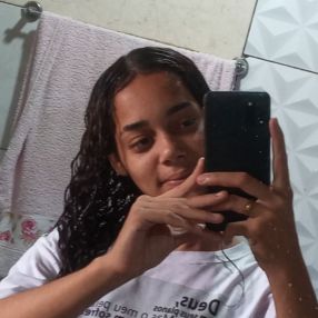 Ana Júlia, Babá em Cataguases