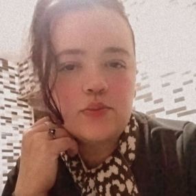 Mirela, Babá em Itatiba