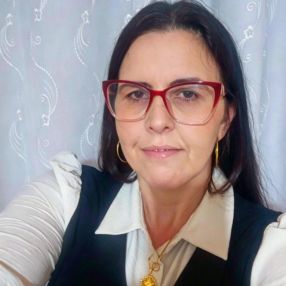 Adriana, Babá em Itapema