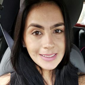 Daniele, Babá em Araçatuba