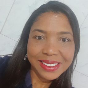 Meire, Babá em Queimados
